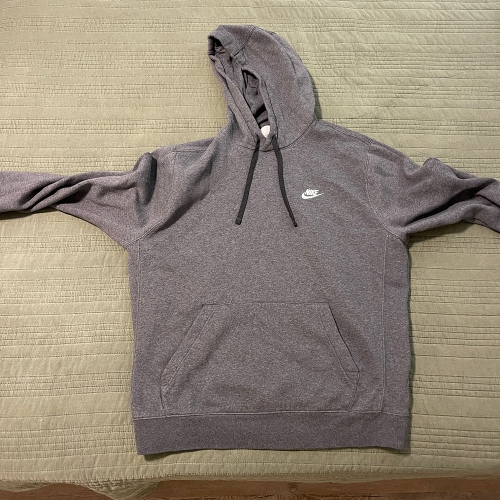 Two Men’s Nike Hoodies Grey and Balck. In size Large Tall.